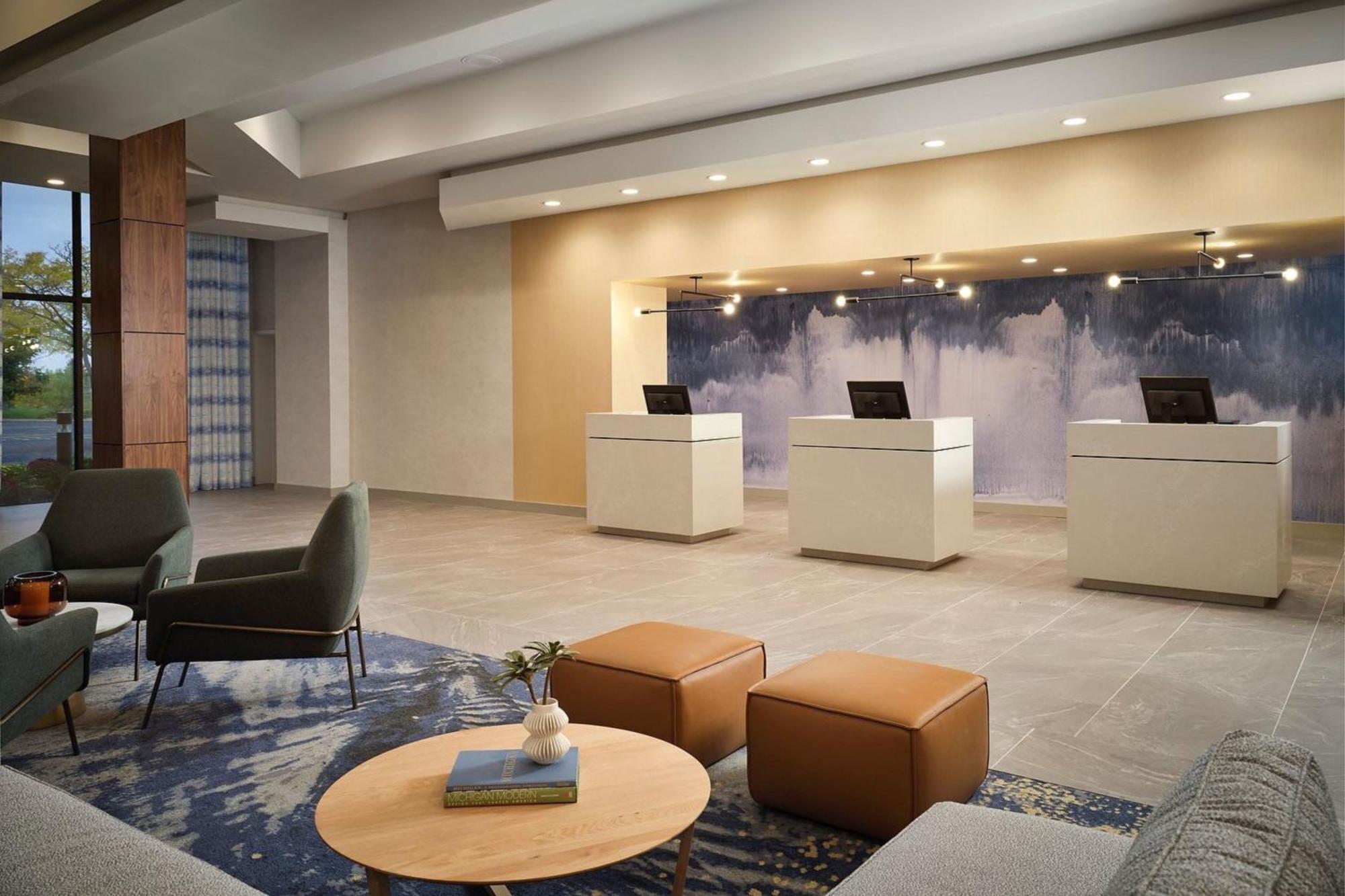 Sheraton Grand Rapids Airport Hotel Cascade Buitenkant foto