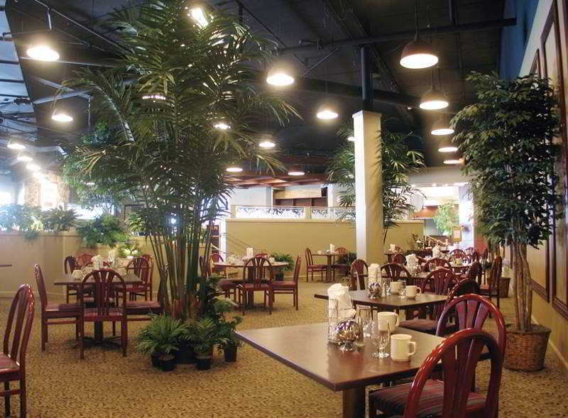Sheraton Grand Rapids Airport Hotel Cascade Buitenkant foto